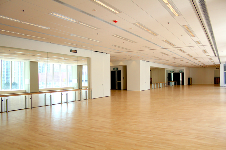 Hang Hau Sports Centre (LCSD)